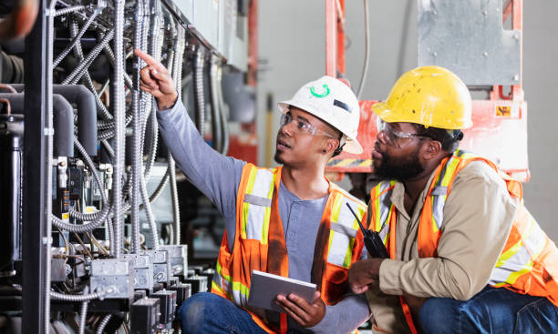 Best Electrical Installation Contractor  in De Soto, MO